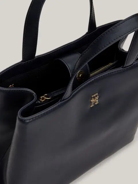 TOMMY HILFIGER Handbag
