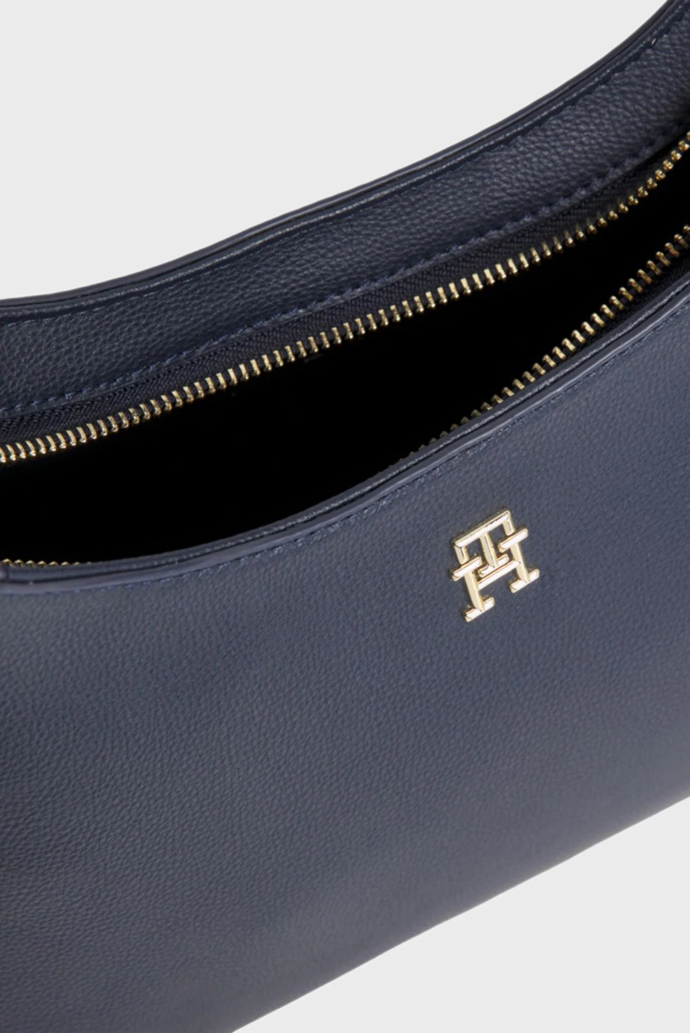 TOMMY HILFIGER Shoulder Bag