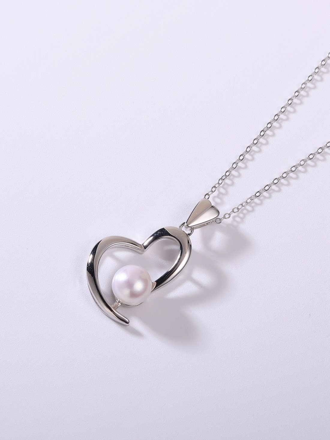 925 Sterling Silver Freshwater Pearl Heart Necklace