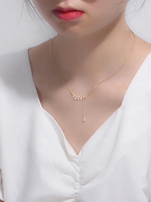 925 Sterling Silver Cubic Zirconia Leaf Necklace