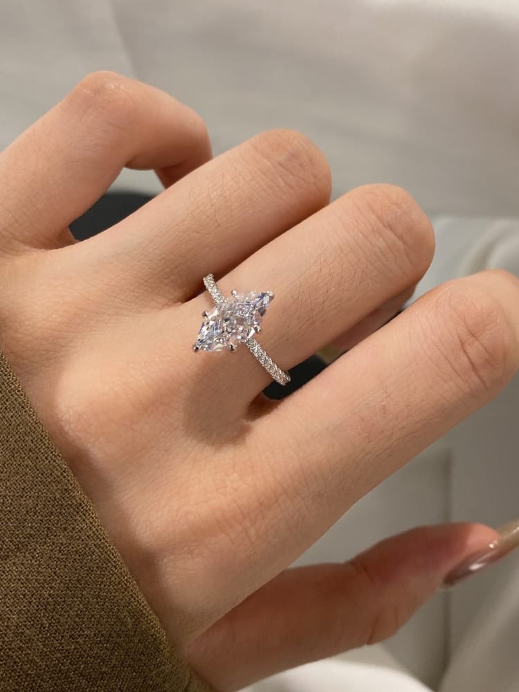 925 Sterling Silver Cubic Zirconia Ring