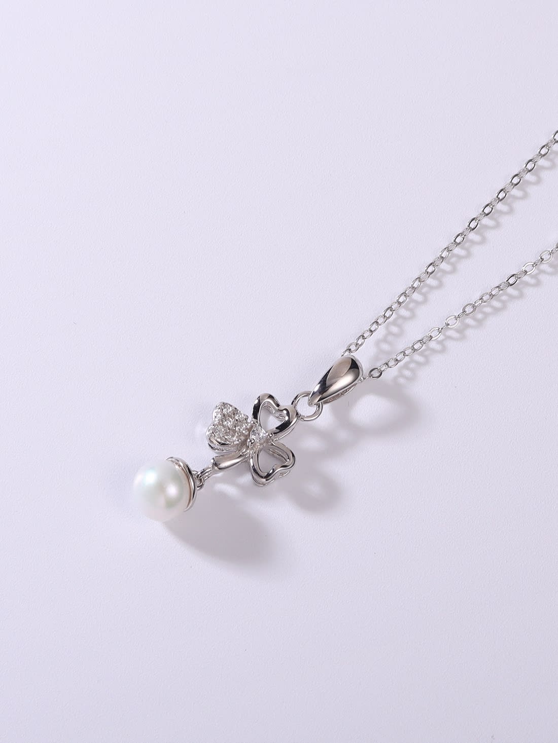 925 Sterling Silver Freshwater Pearl Leaf Necklace