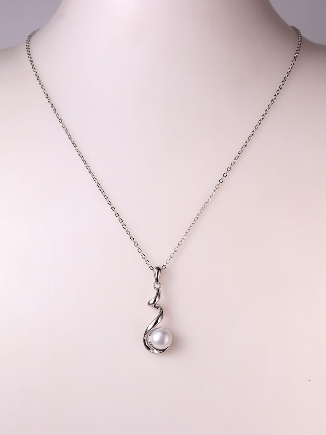 925 Sterling Silver Freshwater Pearl Drop Necklace