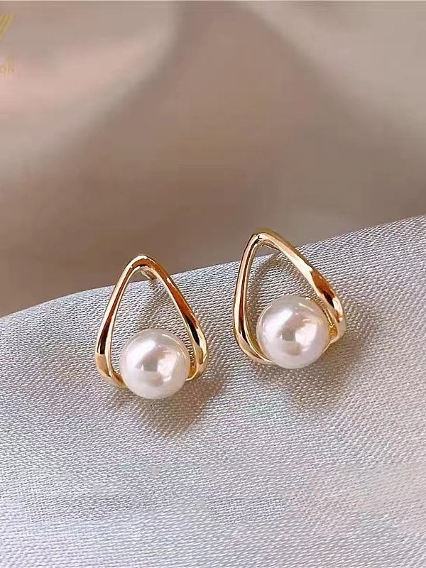 925 Sterling Silver Imitation Pearl Stud Earrings