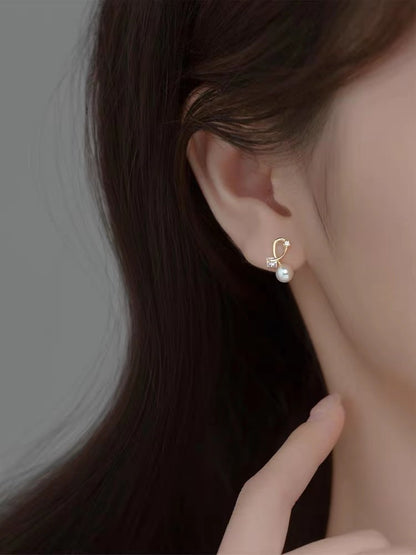 925 Sterling Silver Imitation Pearl Stud Earrings