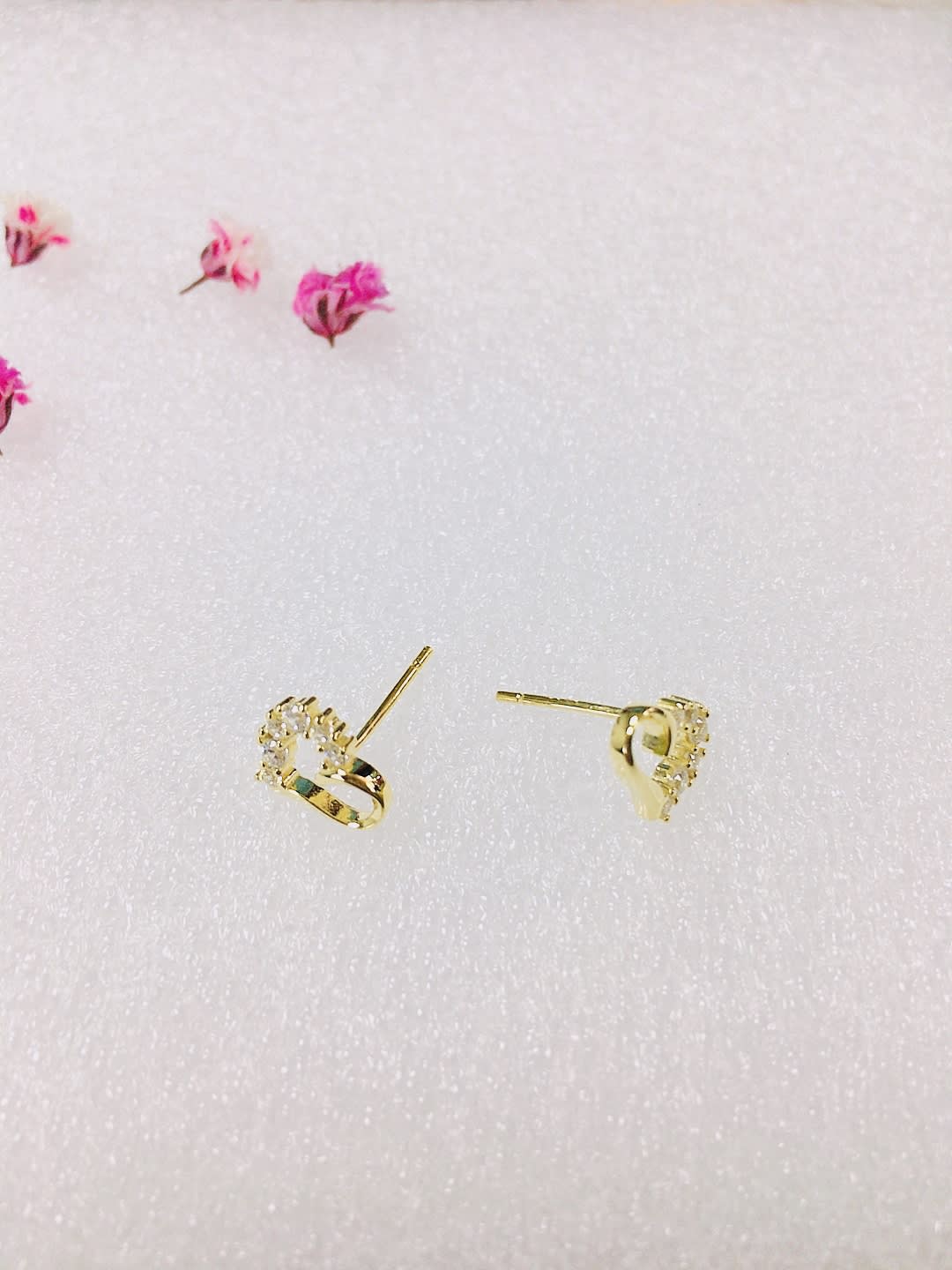 925 Sterling Silver Cubic Zirconia Heart Stud Earrings