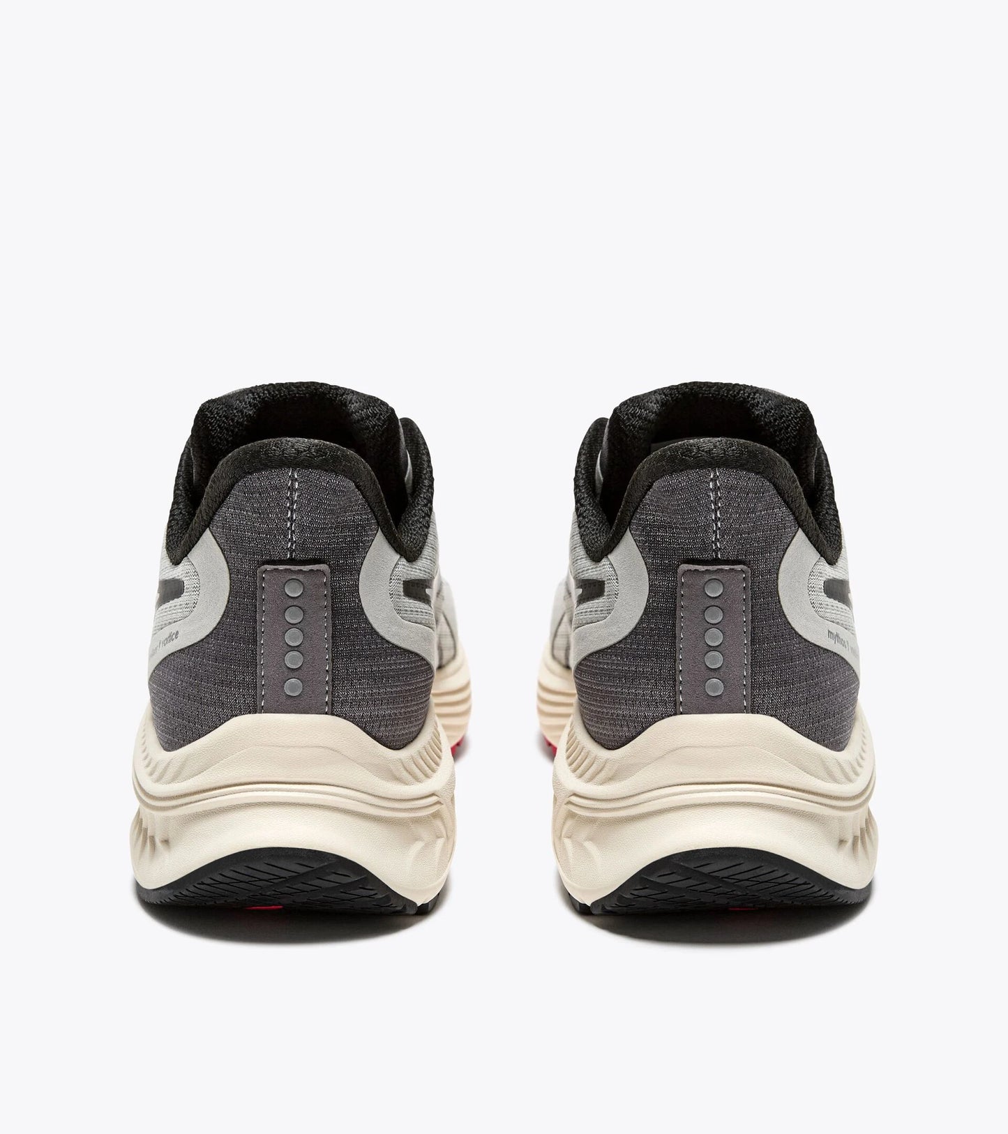 DIADORA Mythos Blushield 9 Vortice Sneakers