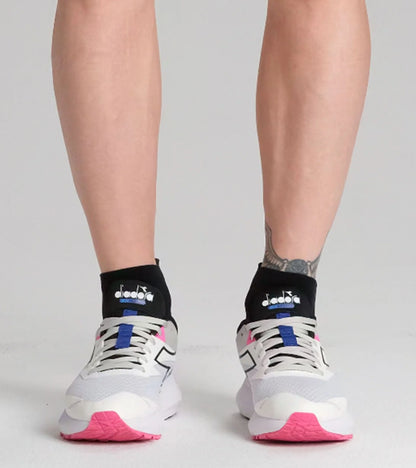 DIADORA Mythos Blushield Vigore 3 Sneakers