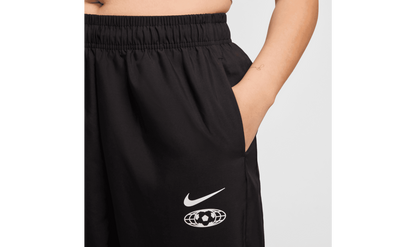 NIKE Women Sweatpants