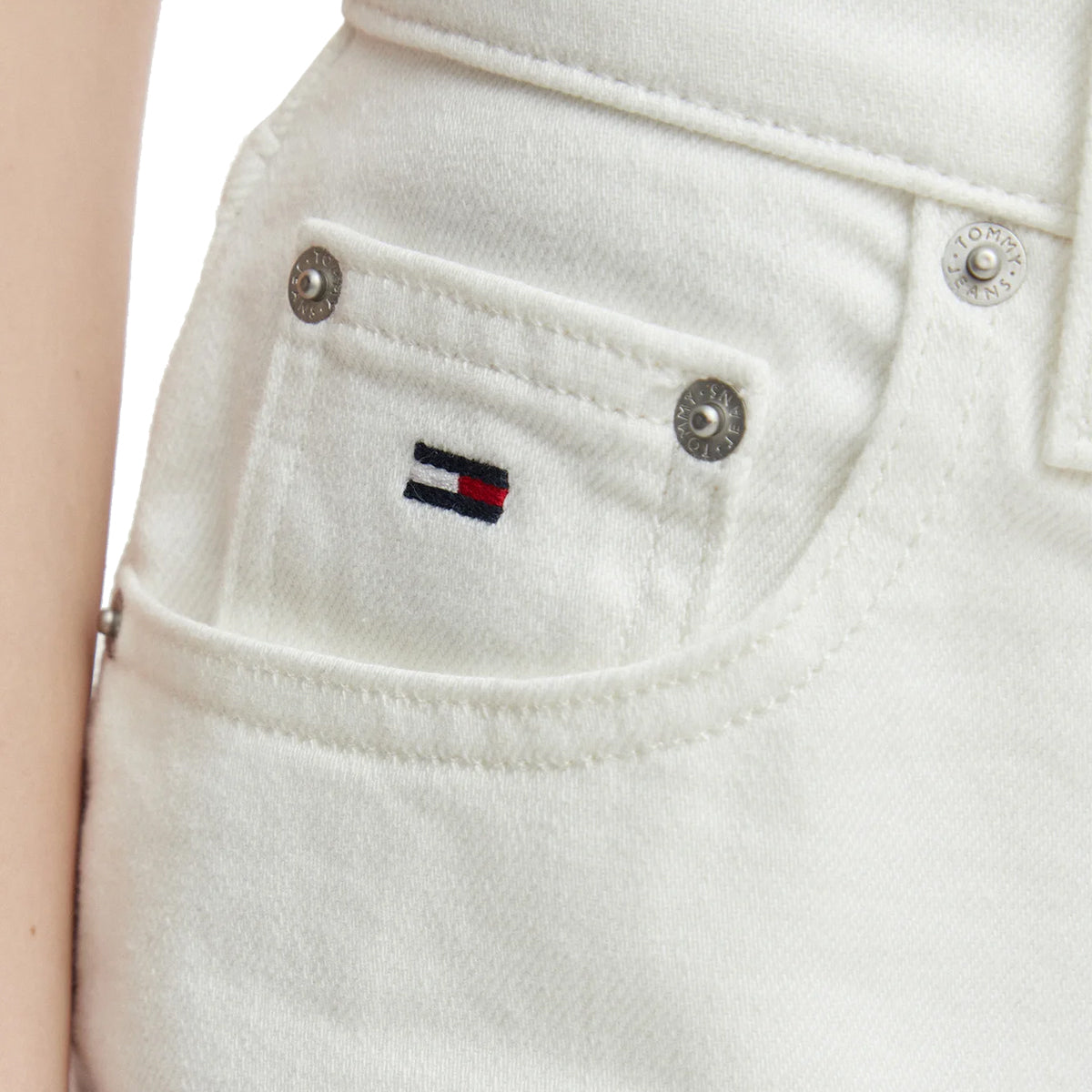 TOMMY JEANS Women Mom Shorts